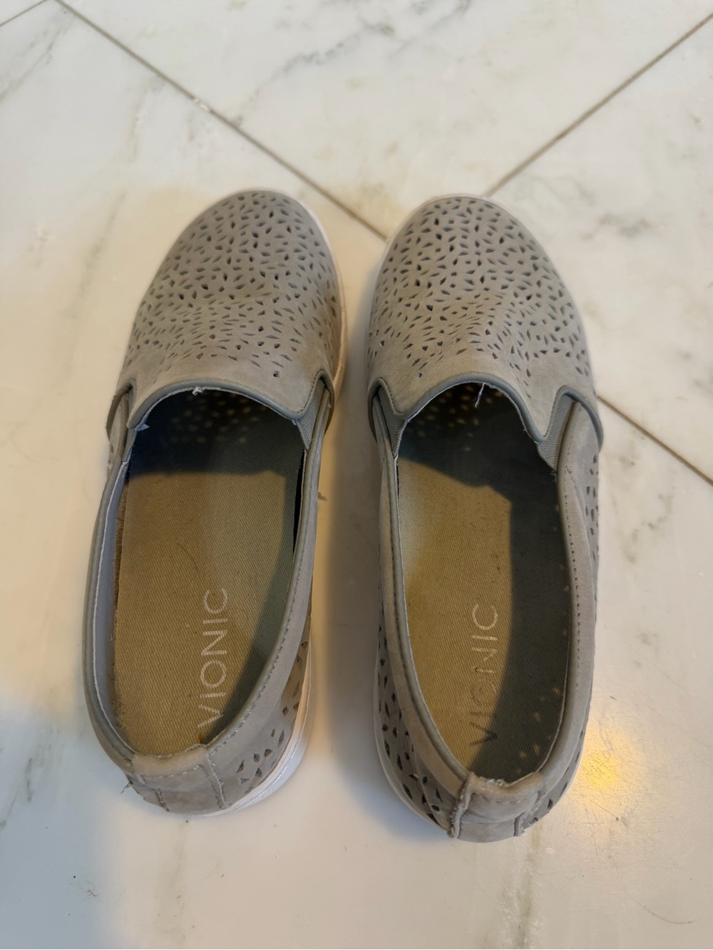 Vionic Women’s 7.5 Gray perforated leather and rubber supportive comfort slip on - Picture 6 of 9
